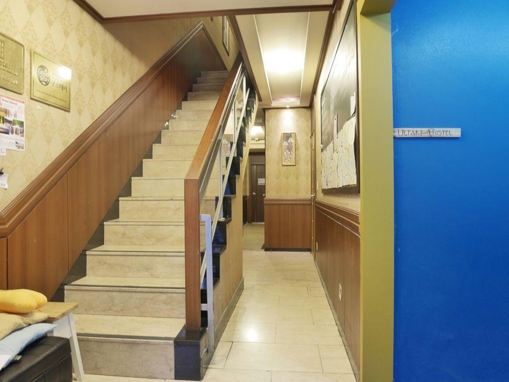 Sinchon Sisters Hostel Seúl Exterior foto